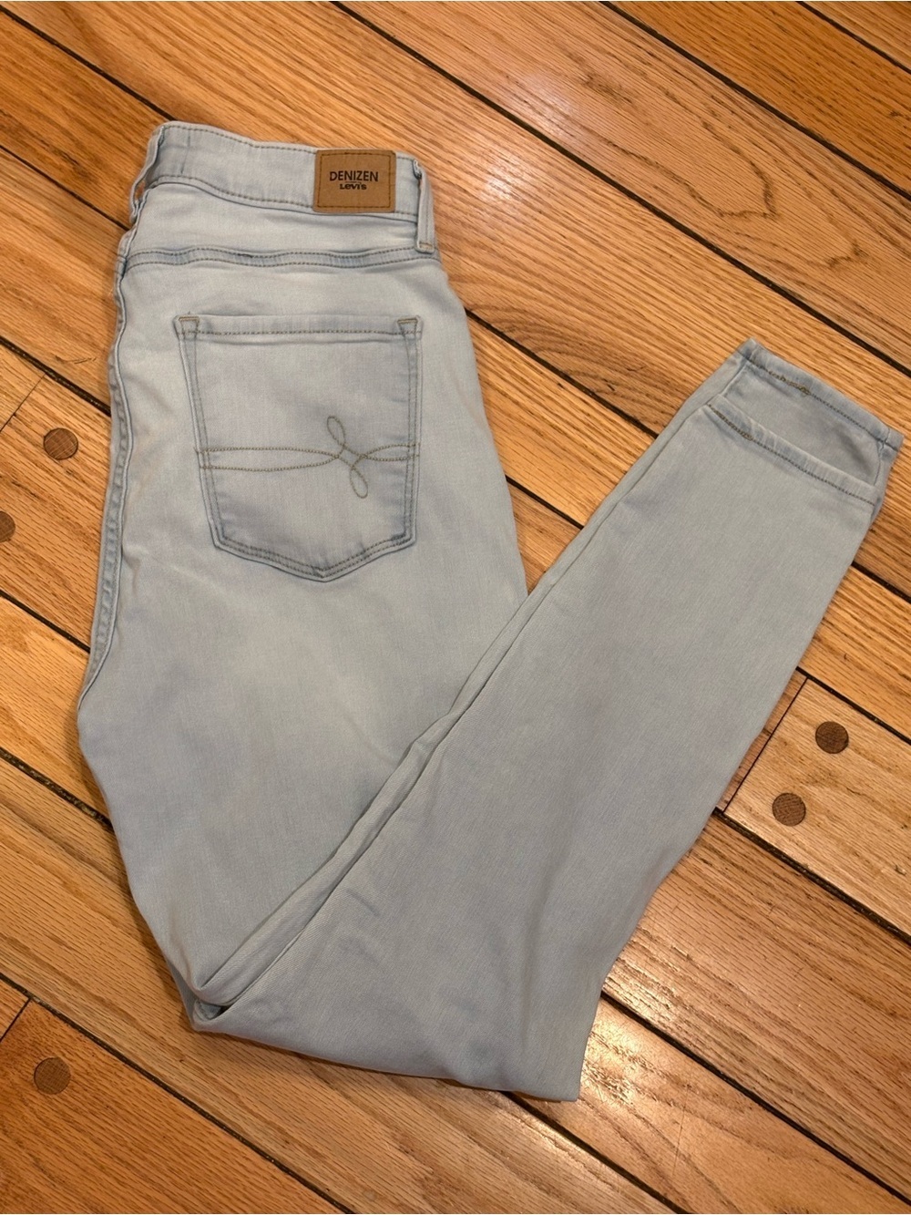Denizen from Levi's Ultra High Waist White Wash Women's Stretch Jeans size 12